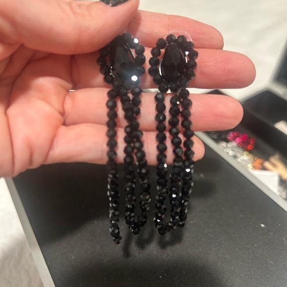 Vera Wang Jewelry - Elegant Vera wang Black Beaded Dangle Earrings